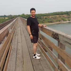 Meet your Posher, Abbas